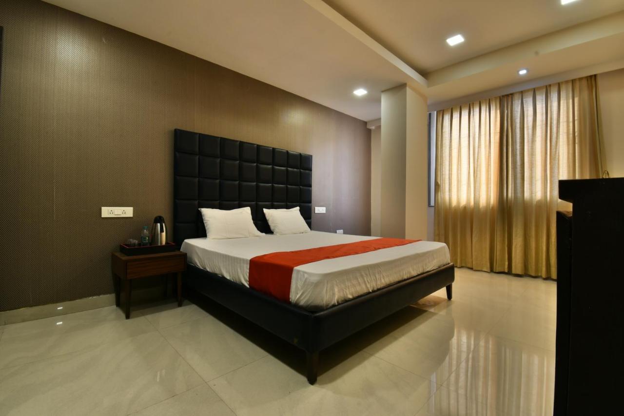 The Clovers Inn Patna  Luaran gambar