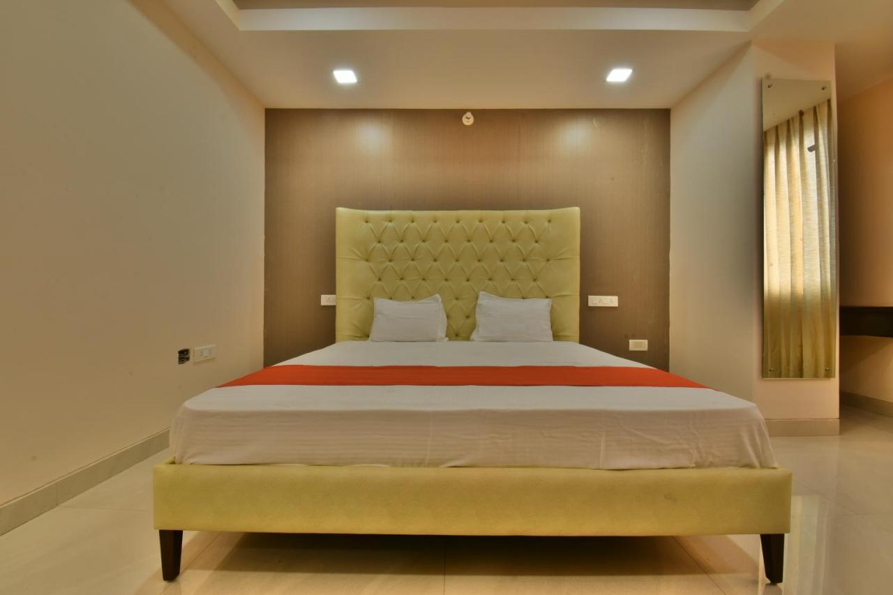 The Clovers Inn Patna  Luaran gambar