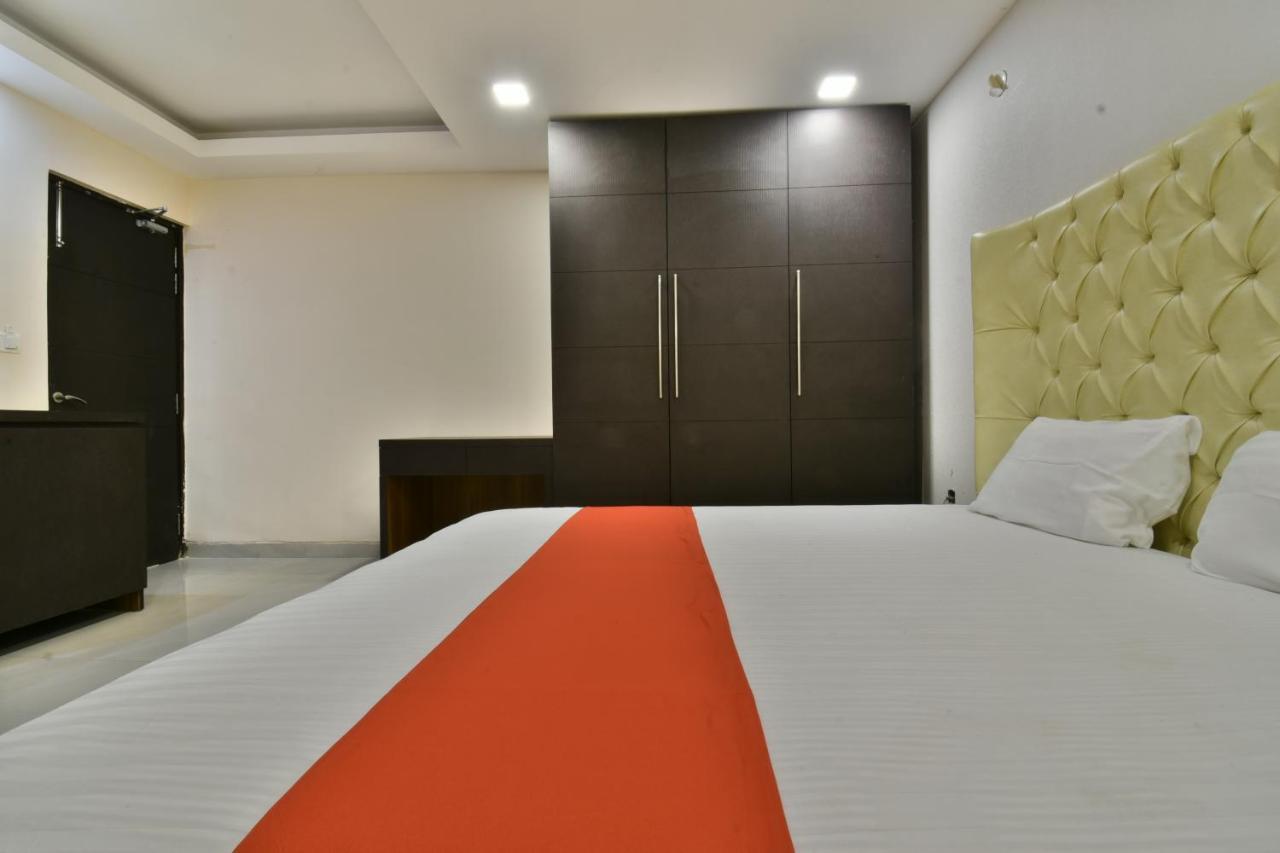 The Clovers Inn Patna  Luaran gambar