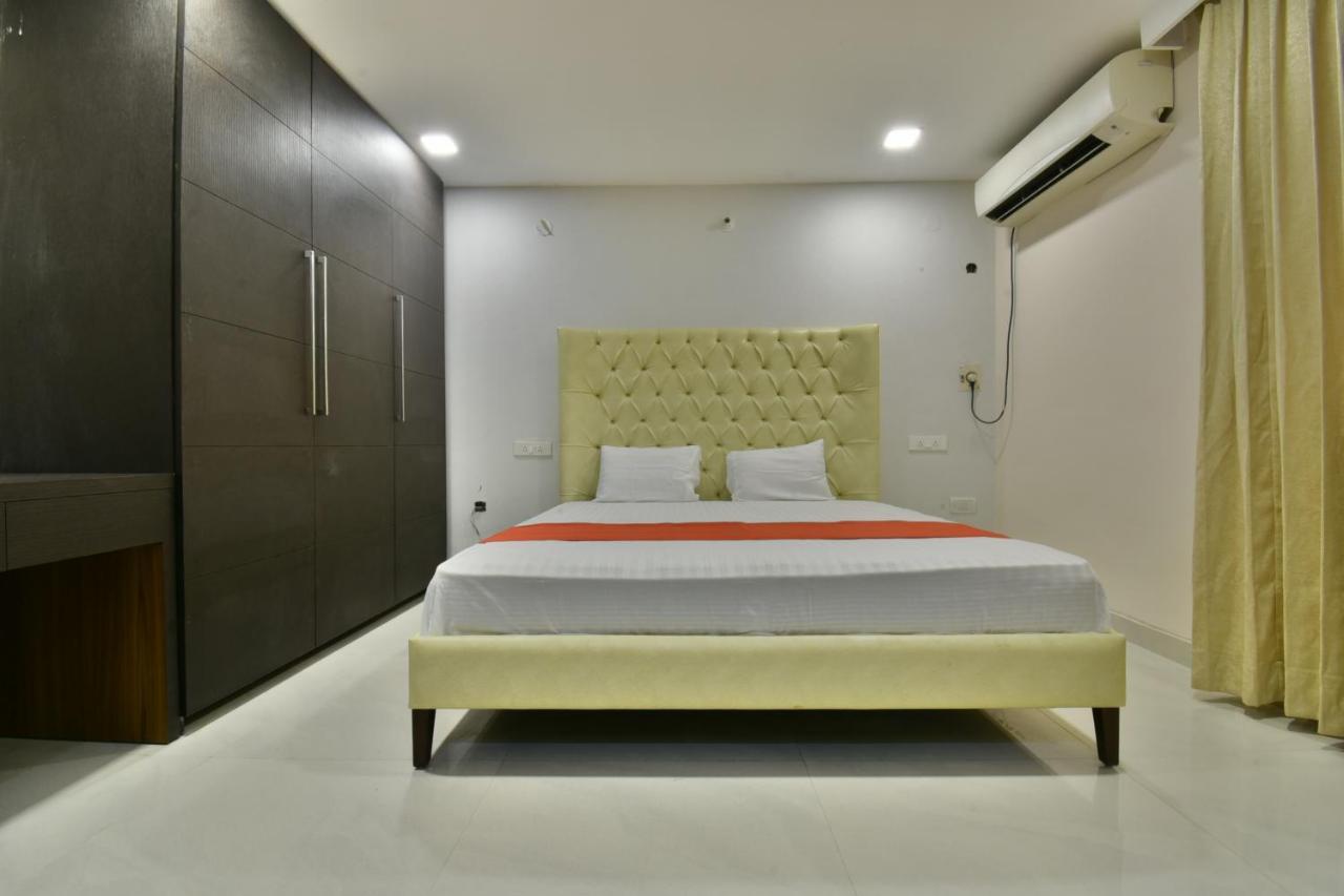 The Clovers Inn Patna  Luaran gambar